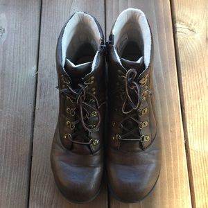 JBU by Jambu memory foam boots